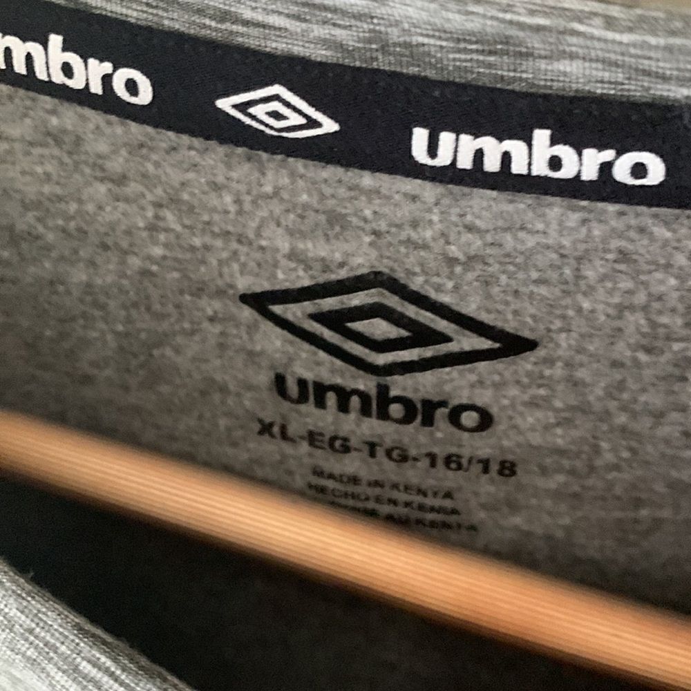 Umbro tee  - Picture 2 of 4